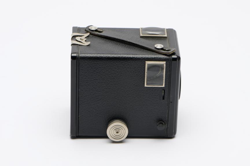 Kodak Six-20 Brownie C Box Camera