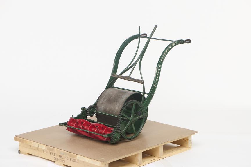 Budding's Patent Lawn Mower, 1832.