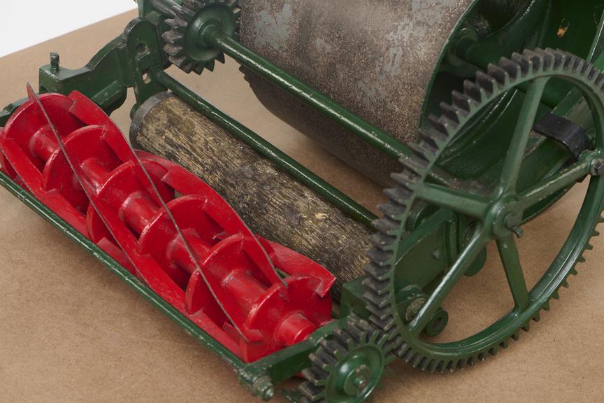 Budding's Patent Lawn Mower, 1832.