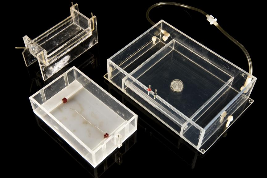 3 perspex tanks for gel electrophoresis