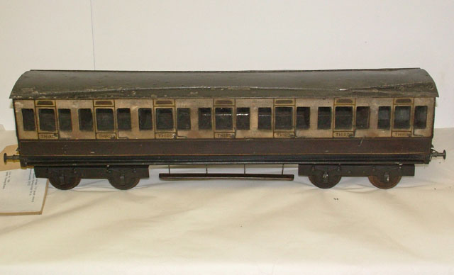 Model of LNWR Third Class railway carriage (model carriage)