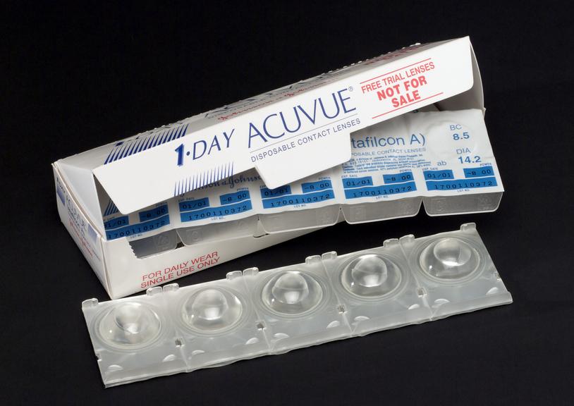 Disposible "1-Day Acuvue" contact lenses (20) in box